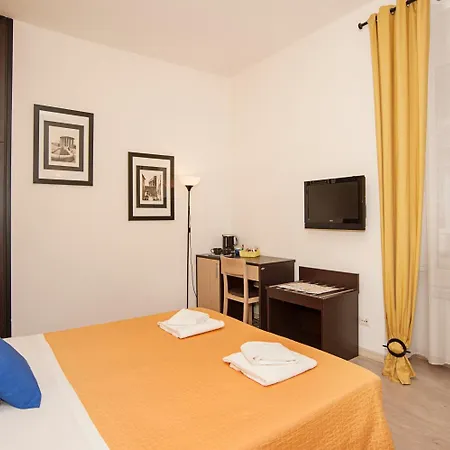 Flowerome Bed & Breakfast 4*