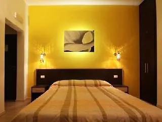 فندق مبيت وإفطار Flowerome روما