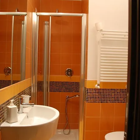 Bed & Breakfast Flowerome 4*